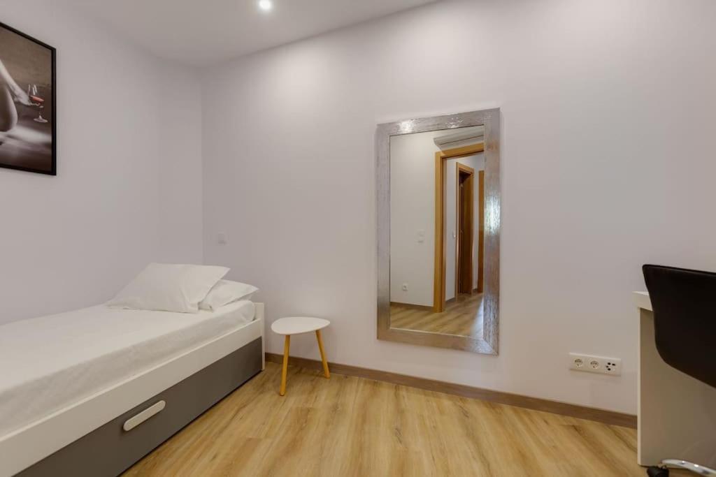 Yollaapartment Lagos Luaran gambar