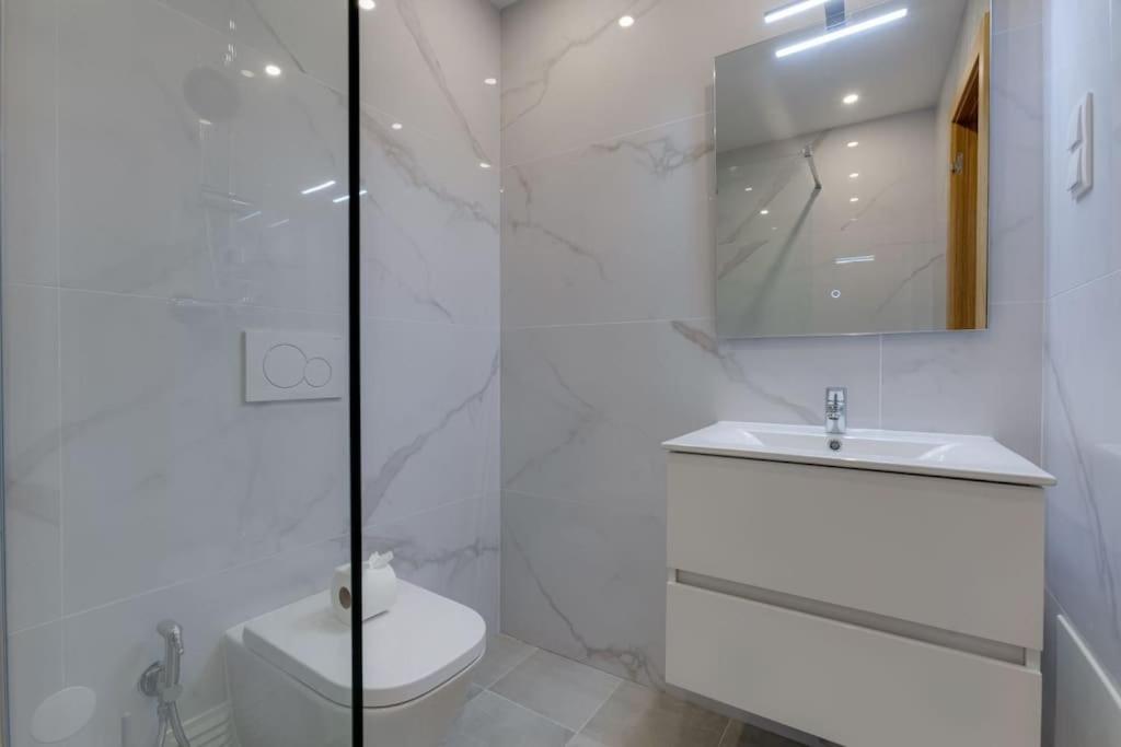 Yollaapartment Lagos Luaran gambar